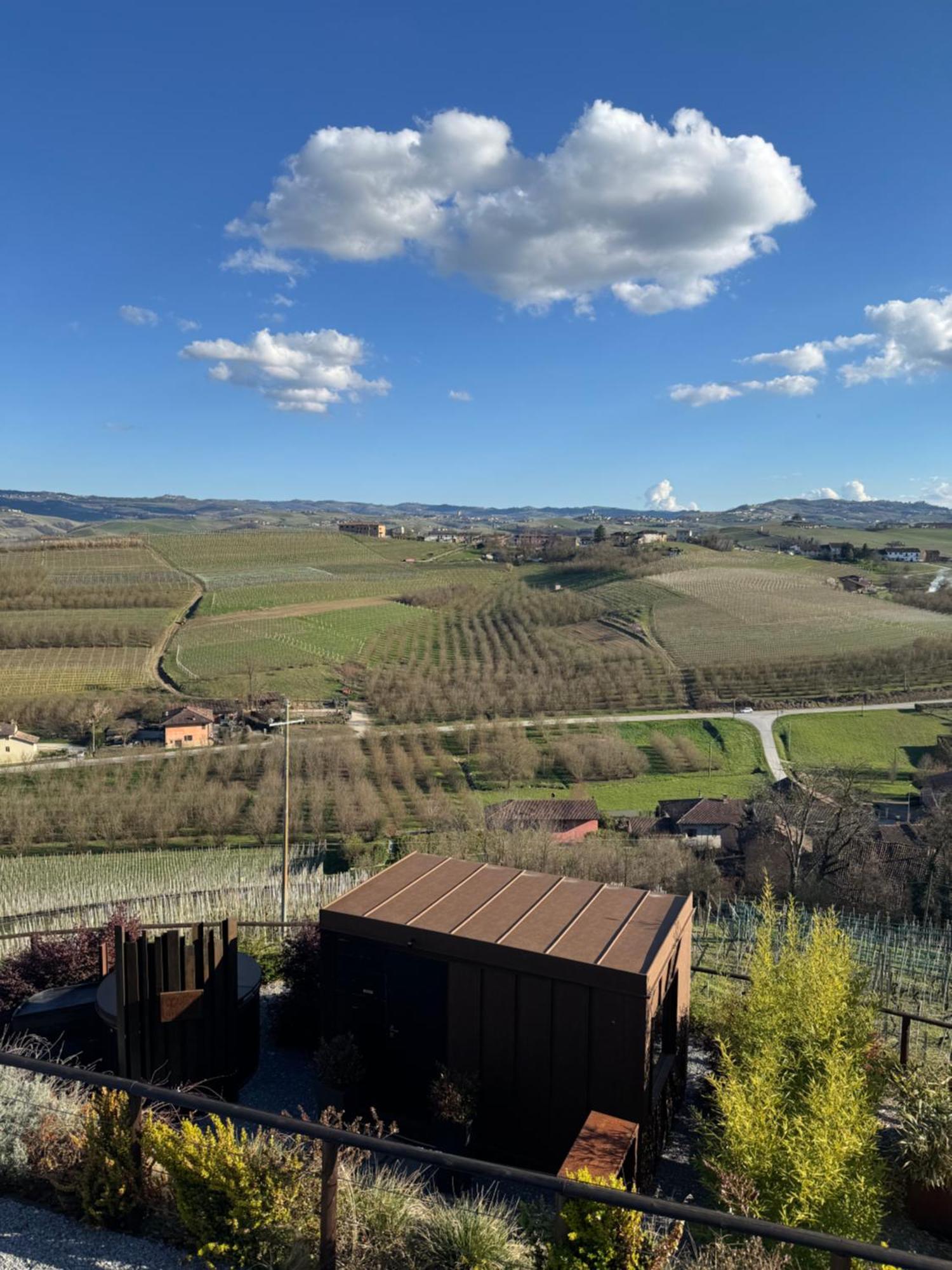 Il Grecale - Camere E Appartamenti La Morra Buitenkant foto